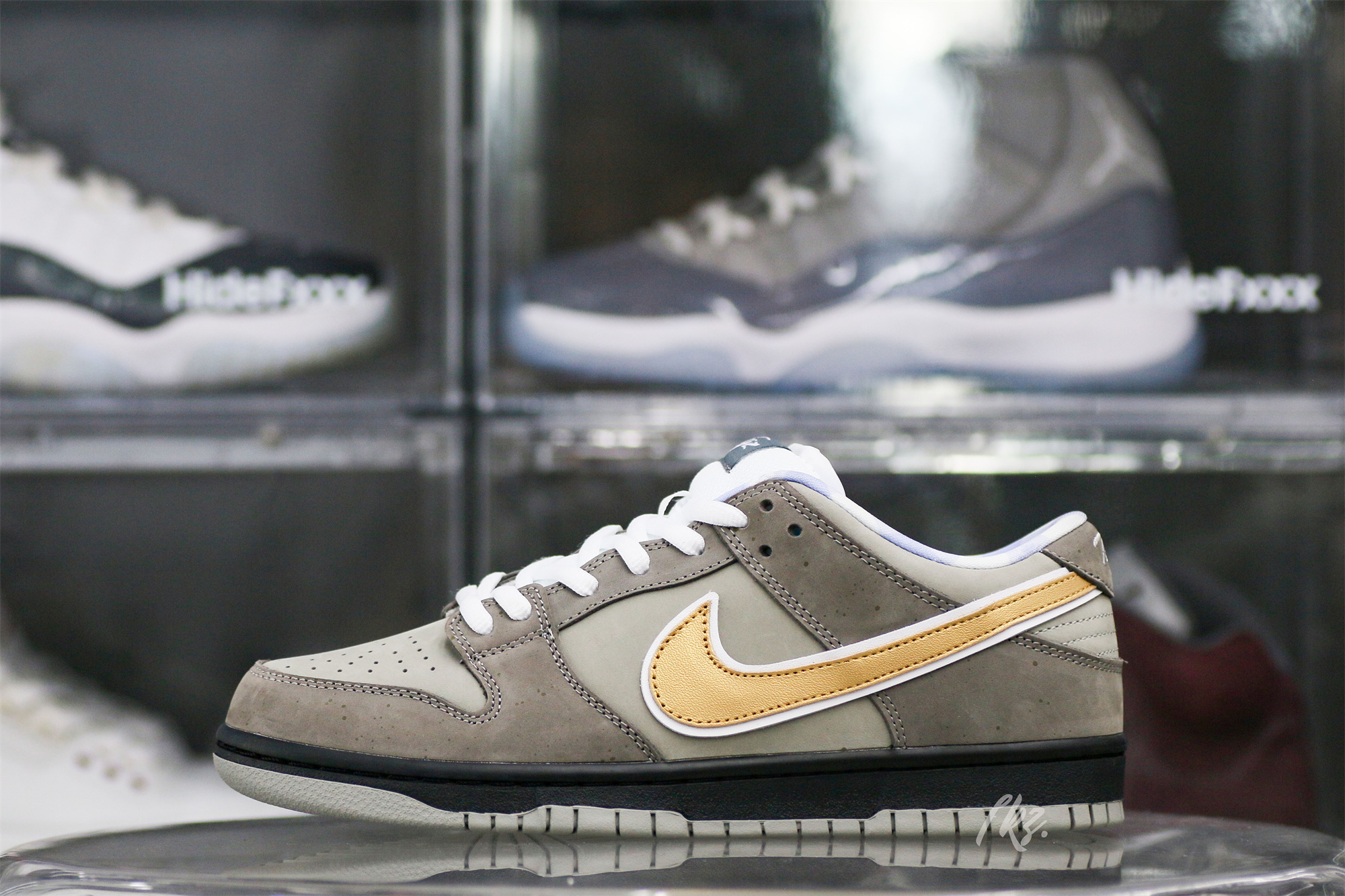 Nike SB Dunk Low Brown Lobster