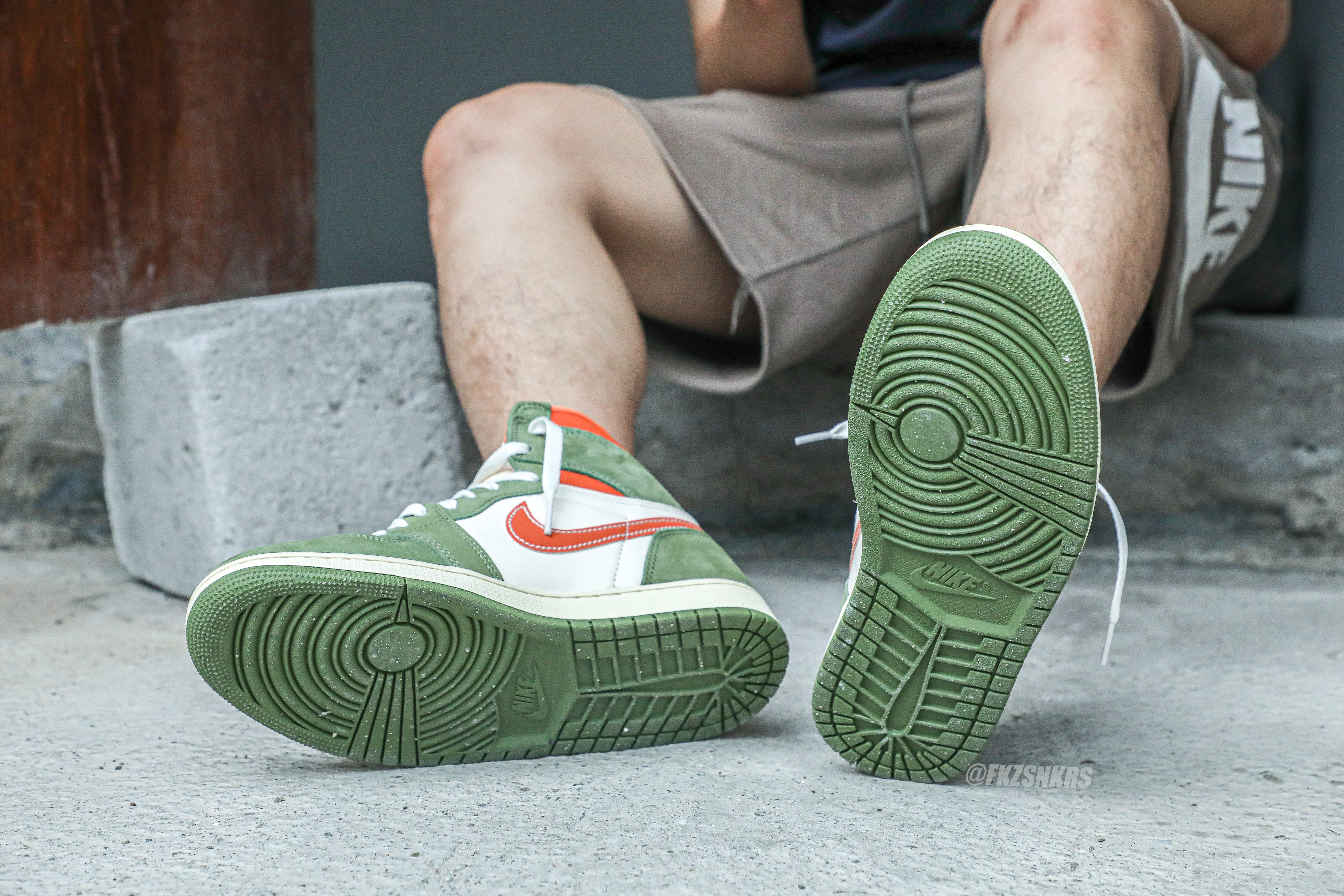 Air Jordan 1 High OG Celadon