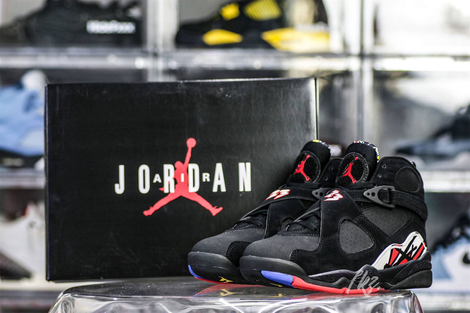 Air Jordan 8 Playoffs 2023