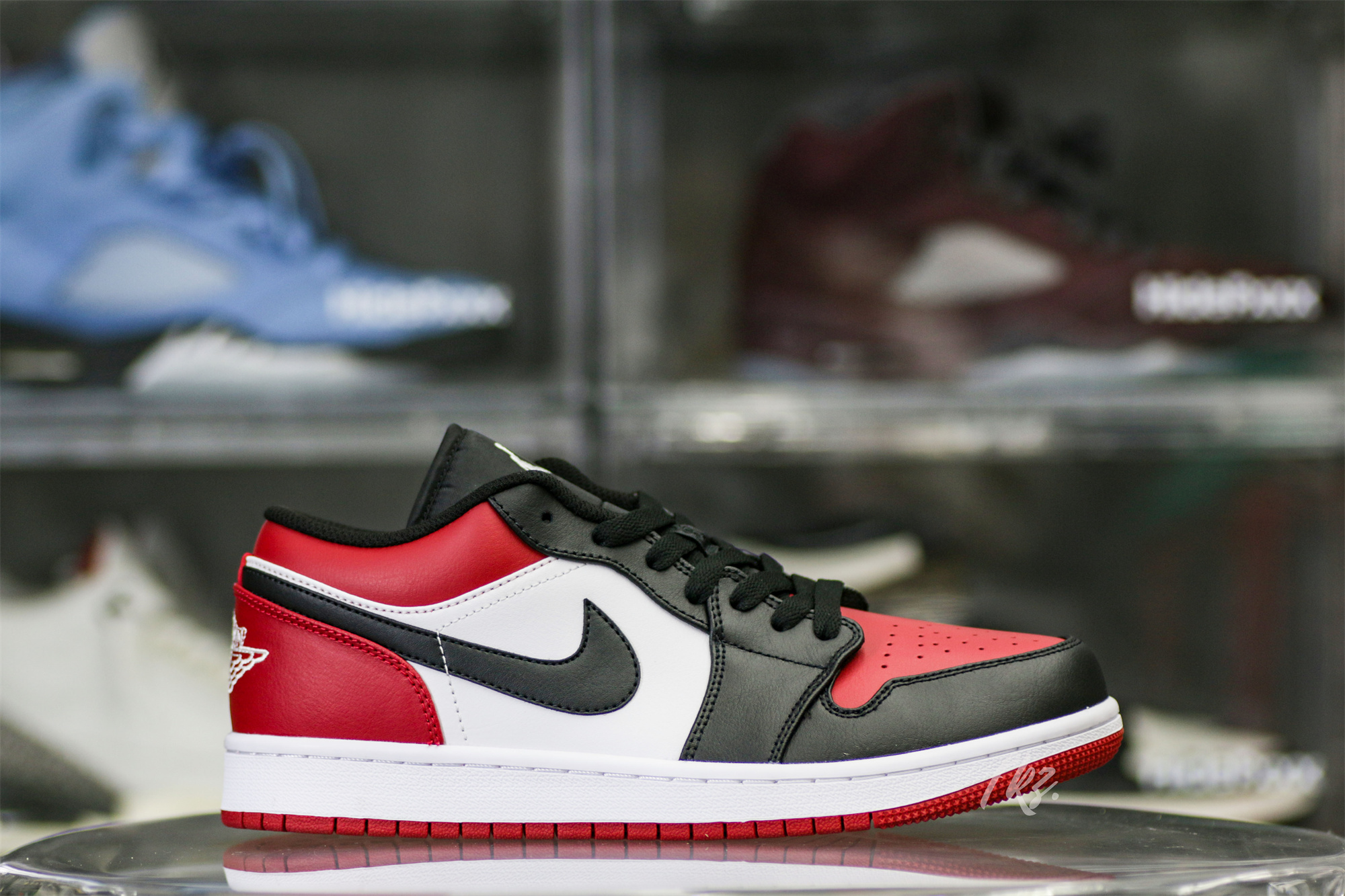 Air Jordan 1 Low Bred Toe 2021