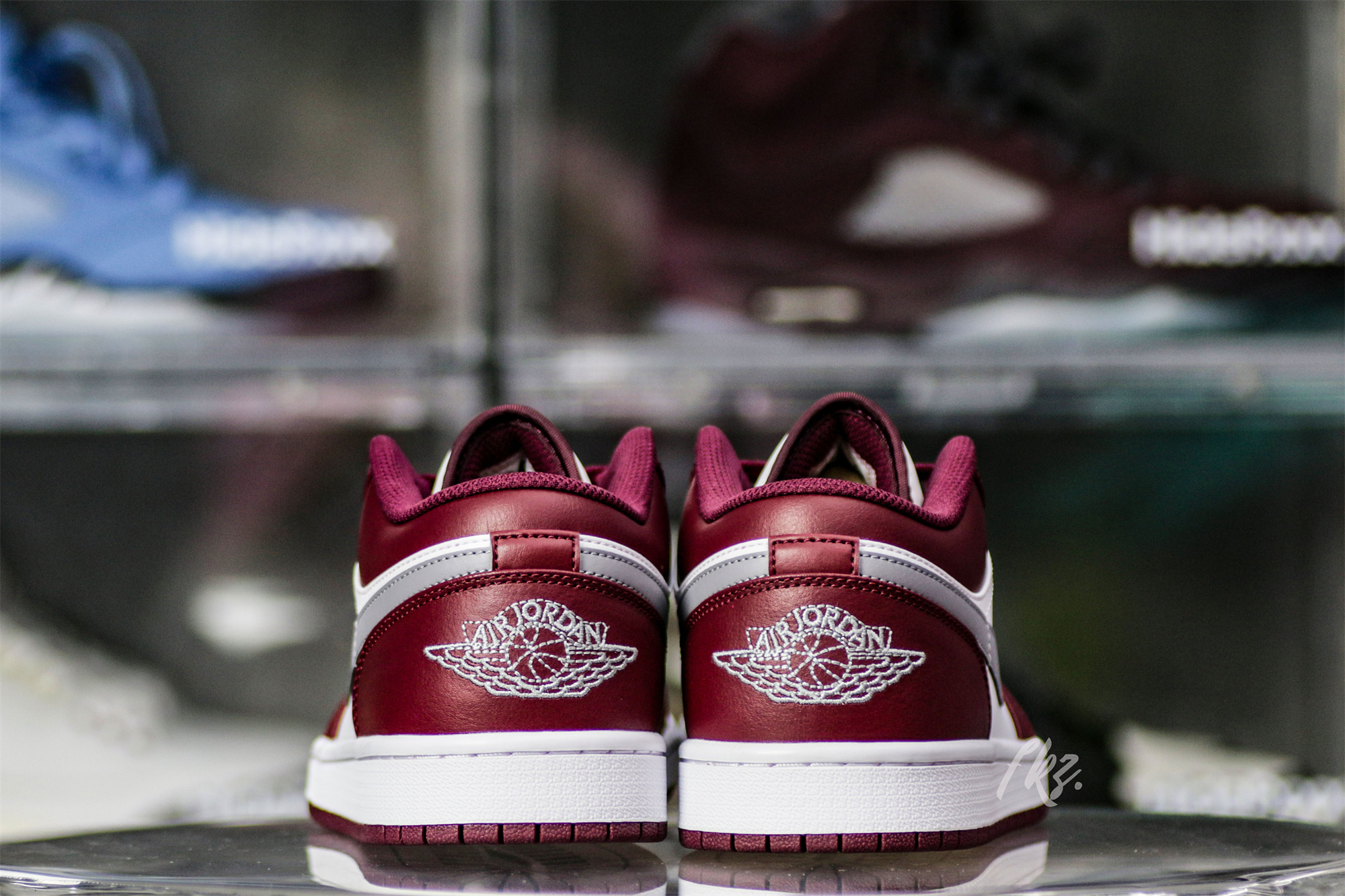Air Jordan 1 Low Retro White Bordeaux 2022