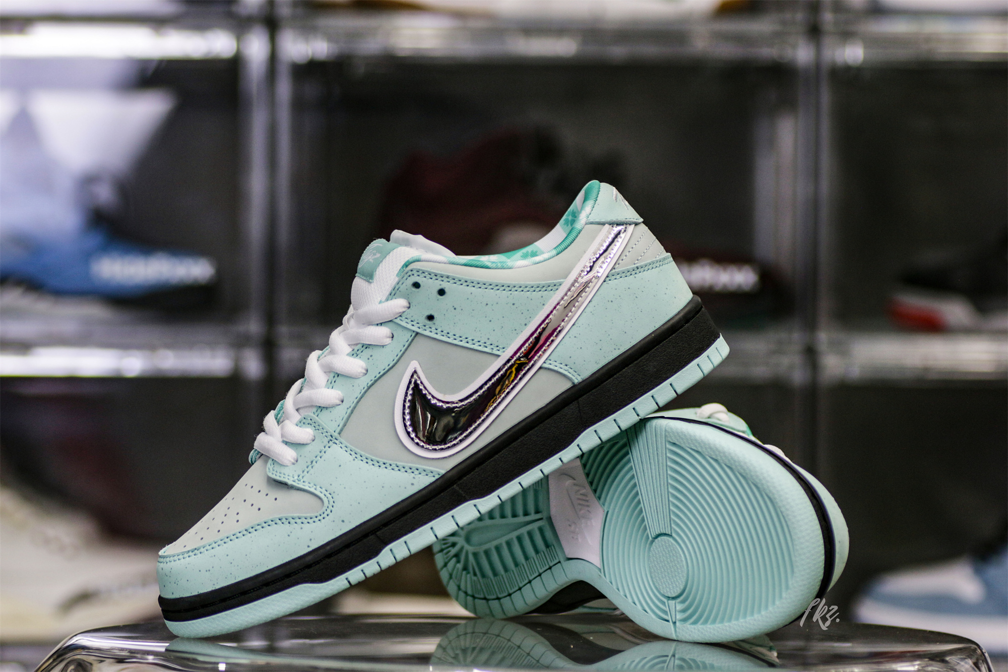 Tiffany & C0. X Nike Dunk Low Lobster