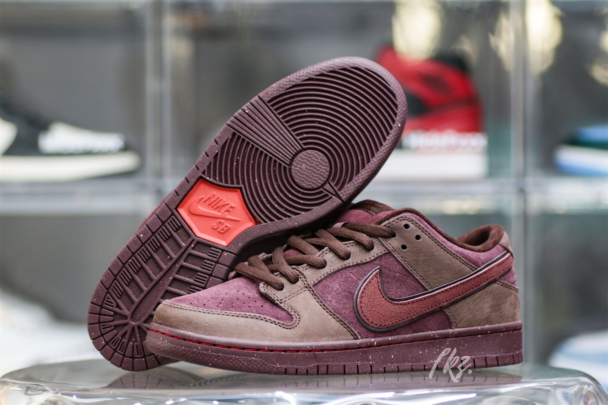 Nike SB Dunk Low Premium “Valentine’s Day”(2024)