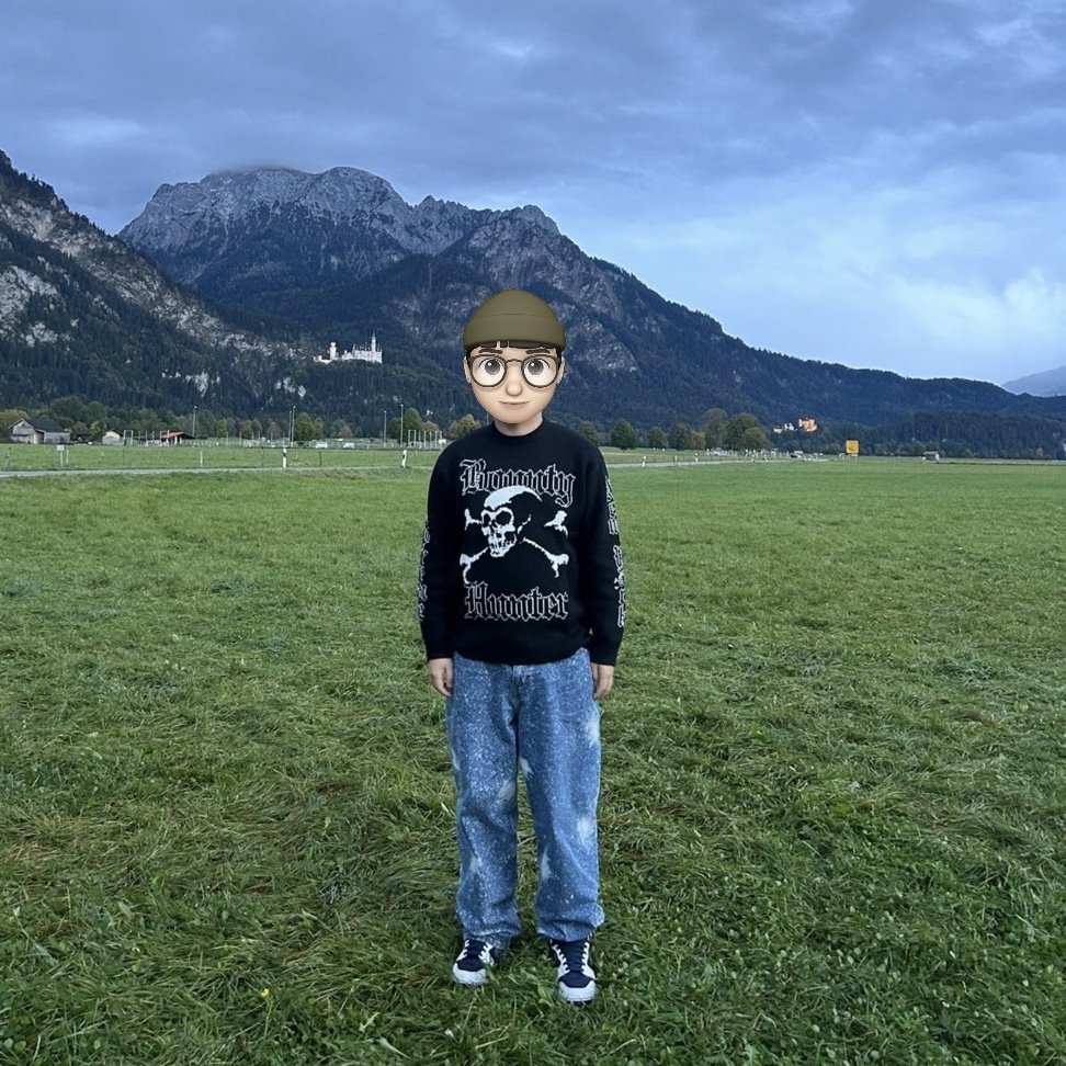 Suprem3 Bounty Hunter Jumper black 2023