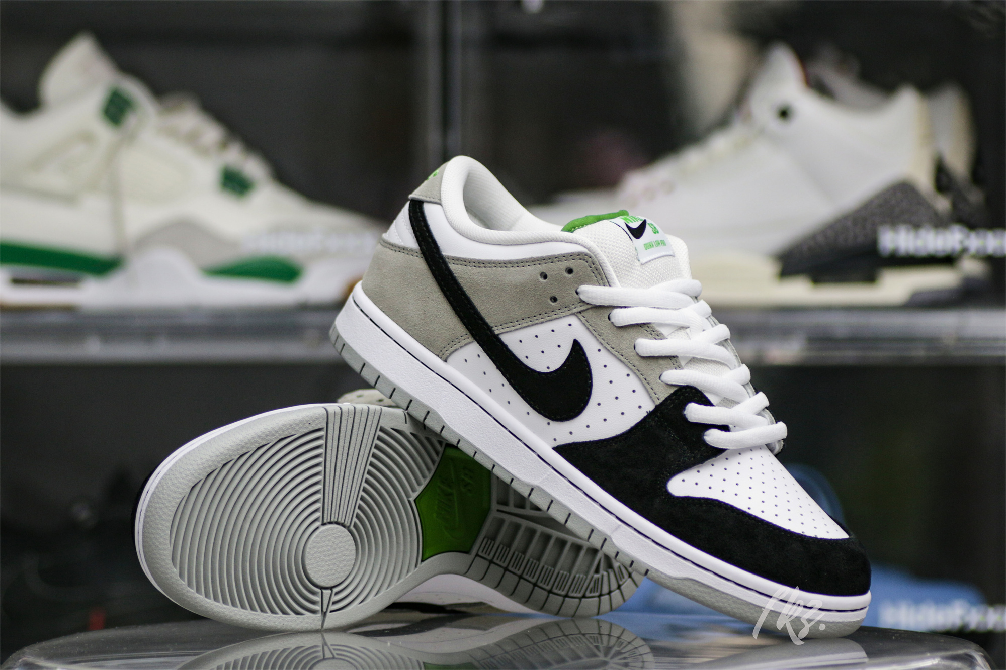 Nike SB Dunk Low Chlorophyll