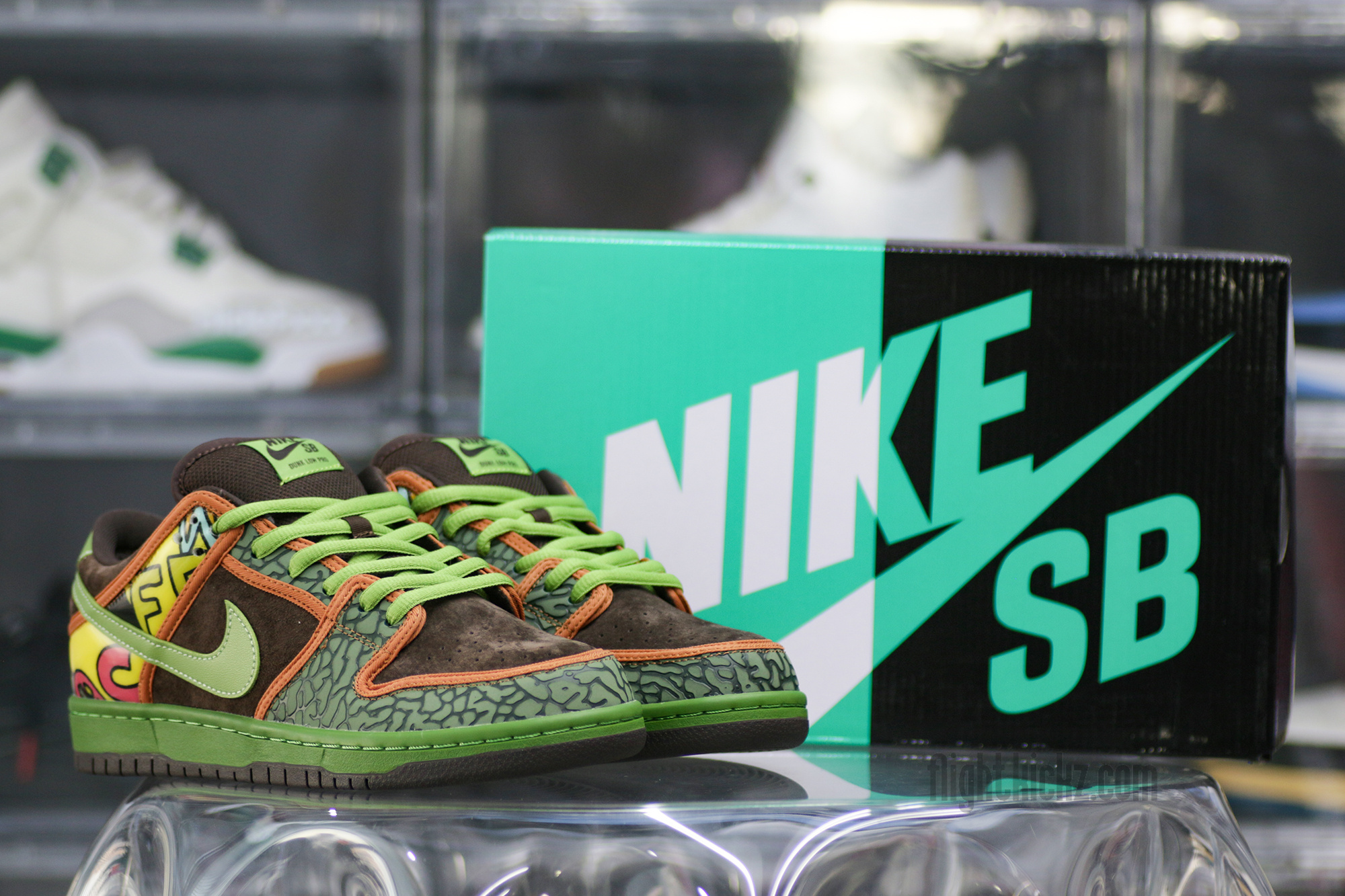 Nike SB Dunk Low De La Soul (2015)