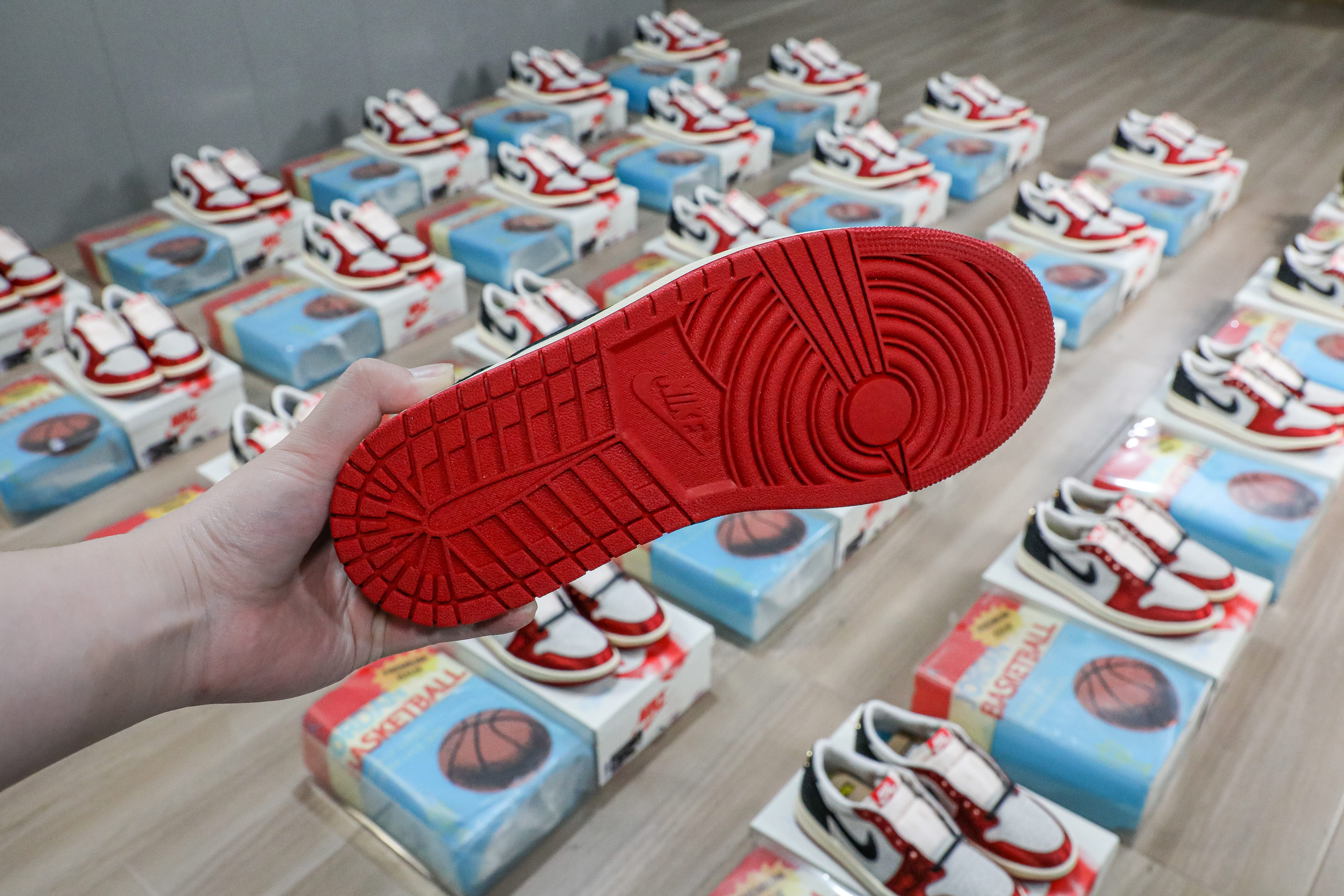 Trophy Room X Air Jordan 1 Retro Low OG SP Away 2024（LN5 A1 Batch）