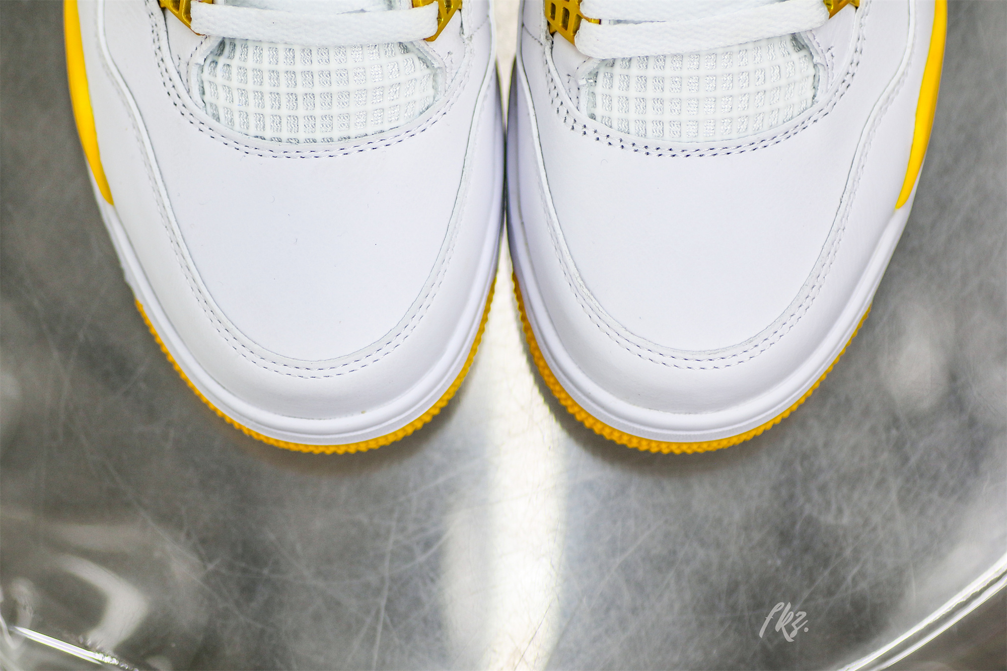 Air Jordan 4 Retro ‘Vivid Sulfur’ Wms 2024