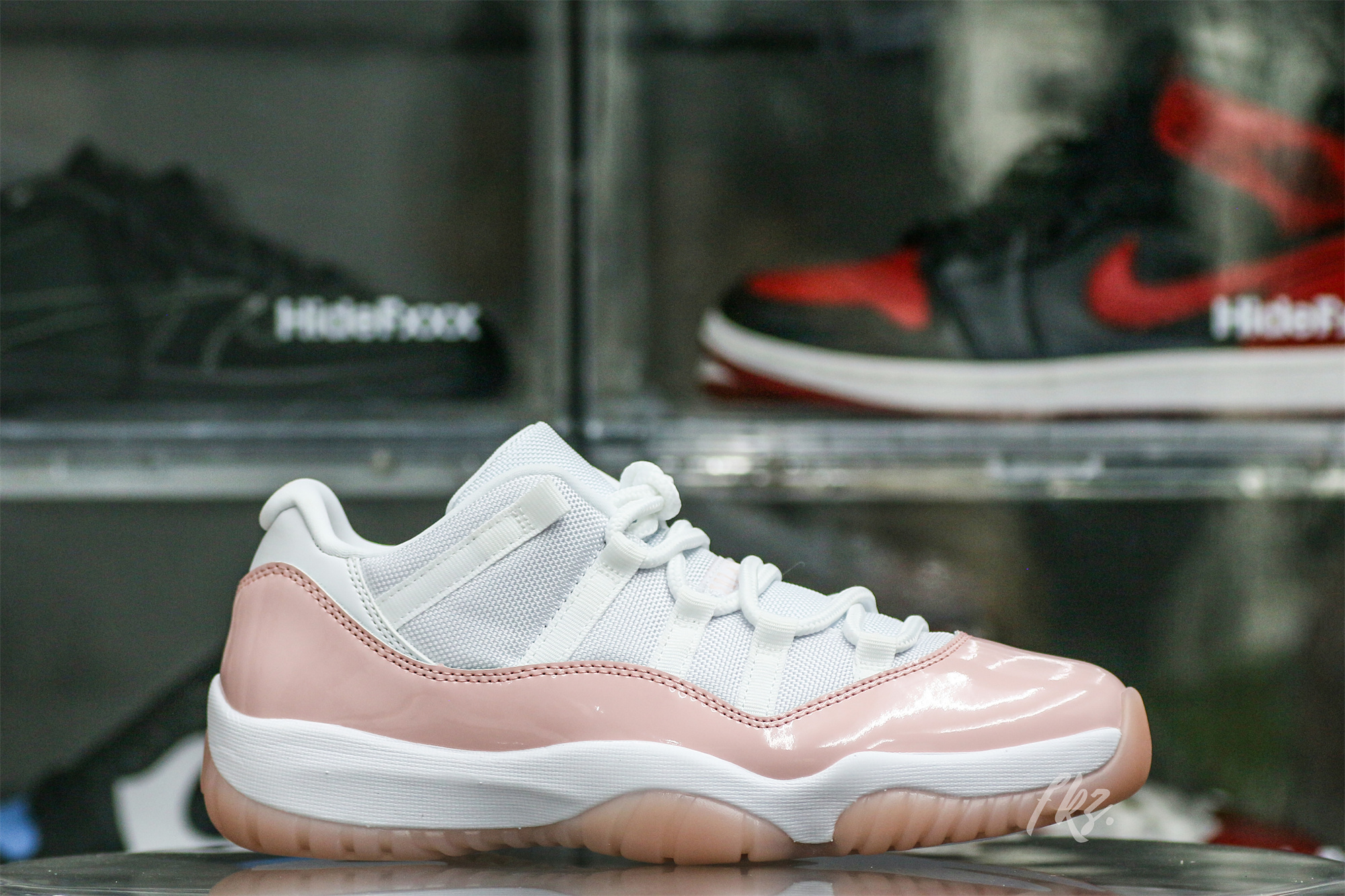 Air Jordan 11 Low WMNS “Legend Pink”