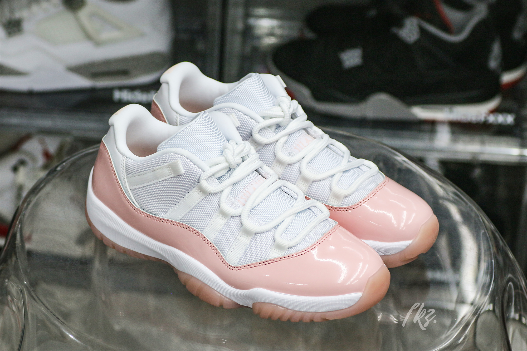 Air Jordan 11 Low WMNS “Legend Pink”