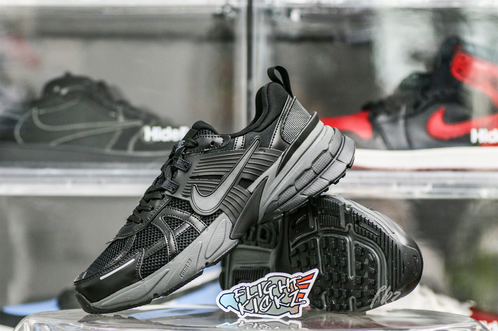 Nike V2K Run Black Dark Smoke Grey