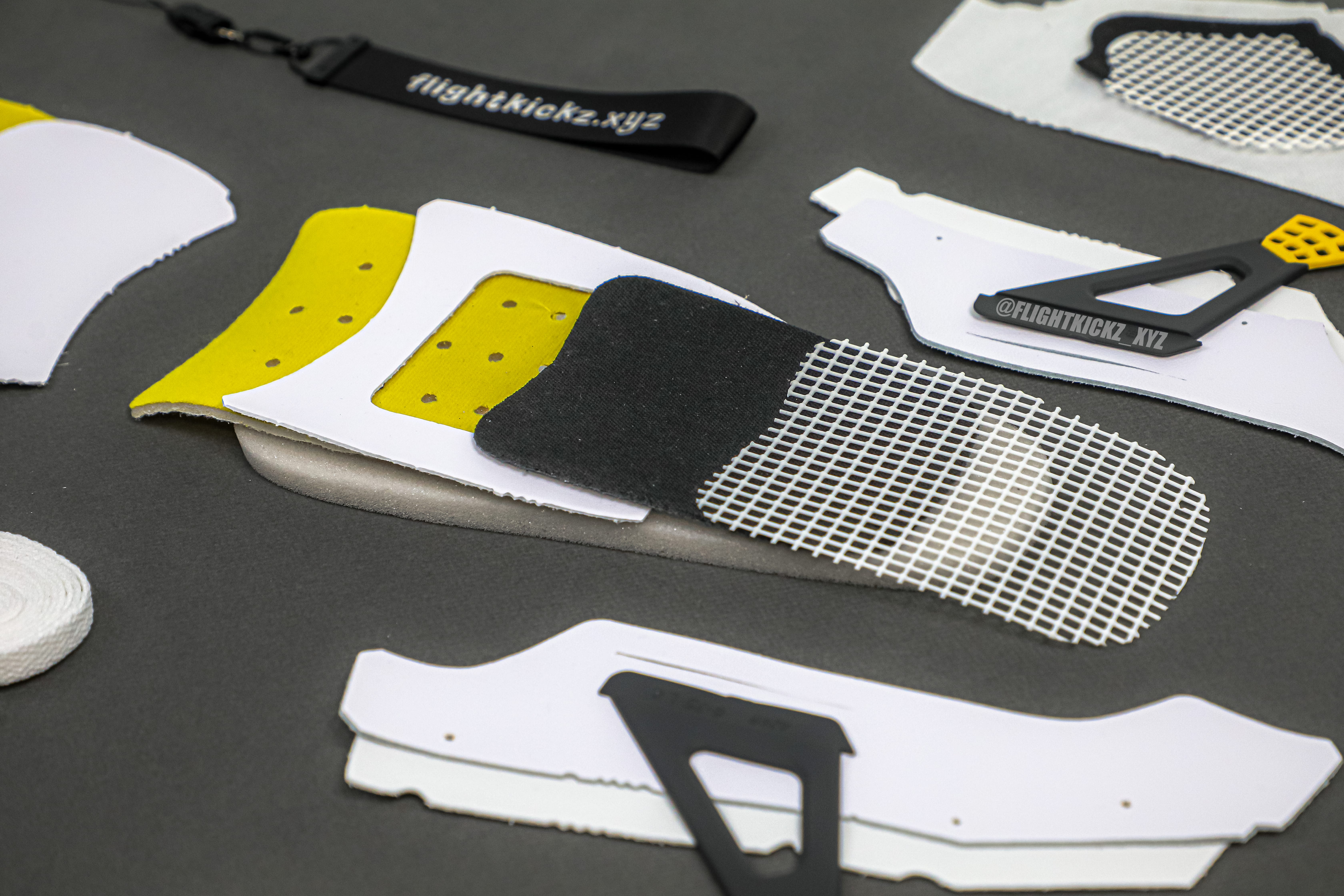 Air Jordan 4 “Vivid Sulfur” 2024 (Ln5 A1)