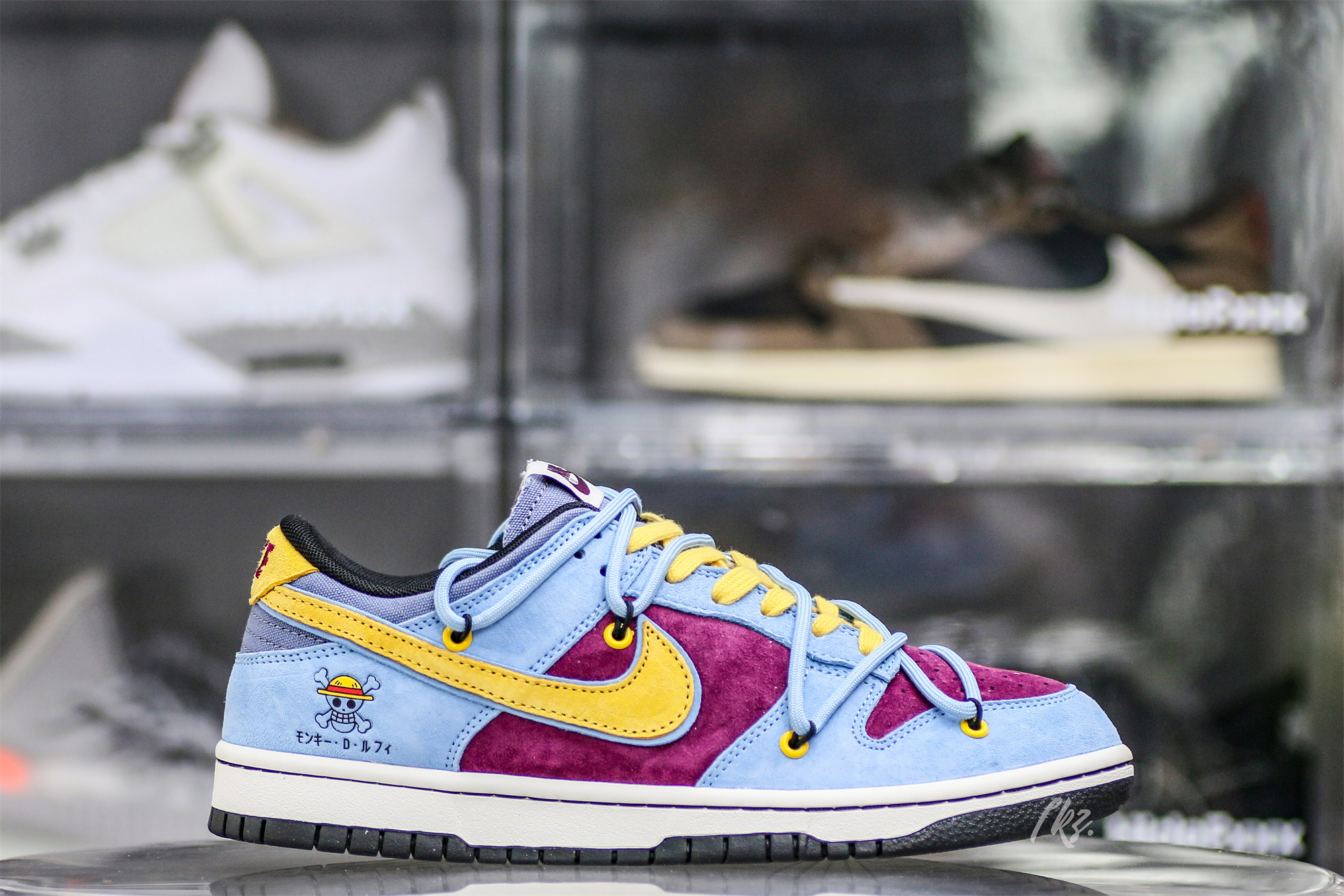 Otomo Katsuhiro x Nike Dunk One Piece Luffy Purple