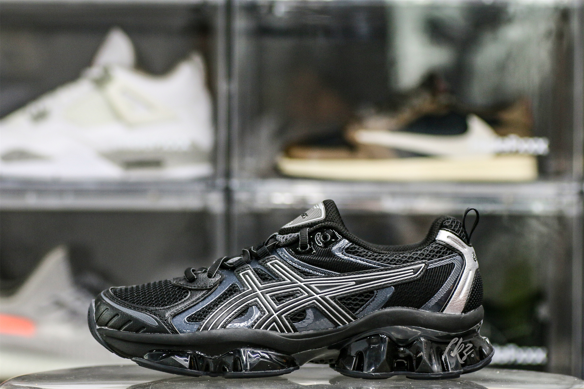 Gel Quantum Kinetic Graphite Grey Black