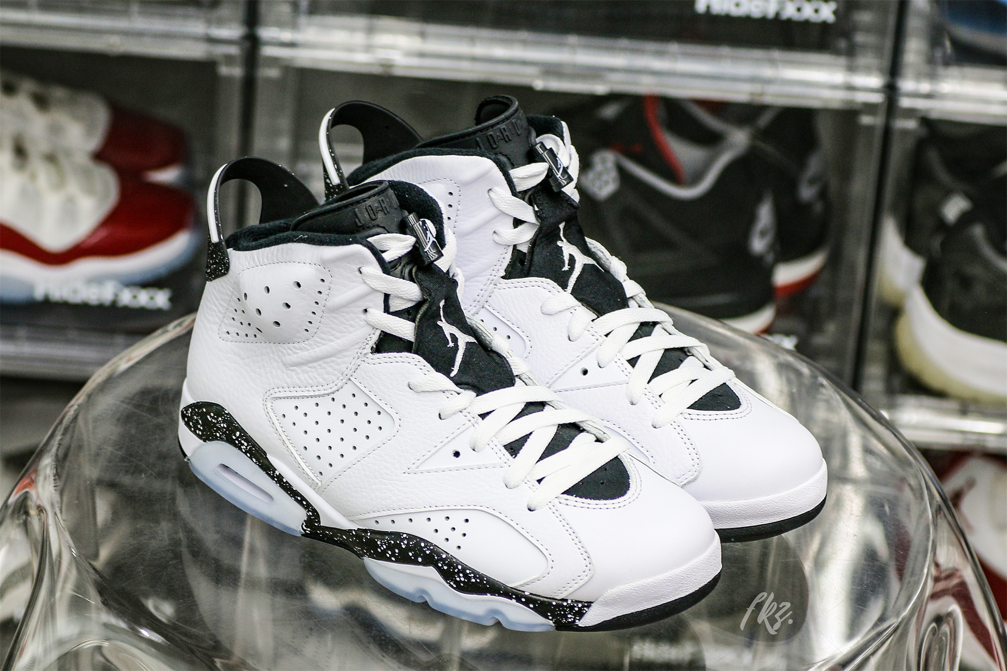 Air Jordan 6 Retro Reverse Oreo 2024
