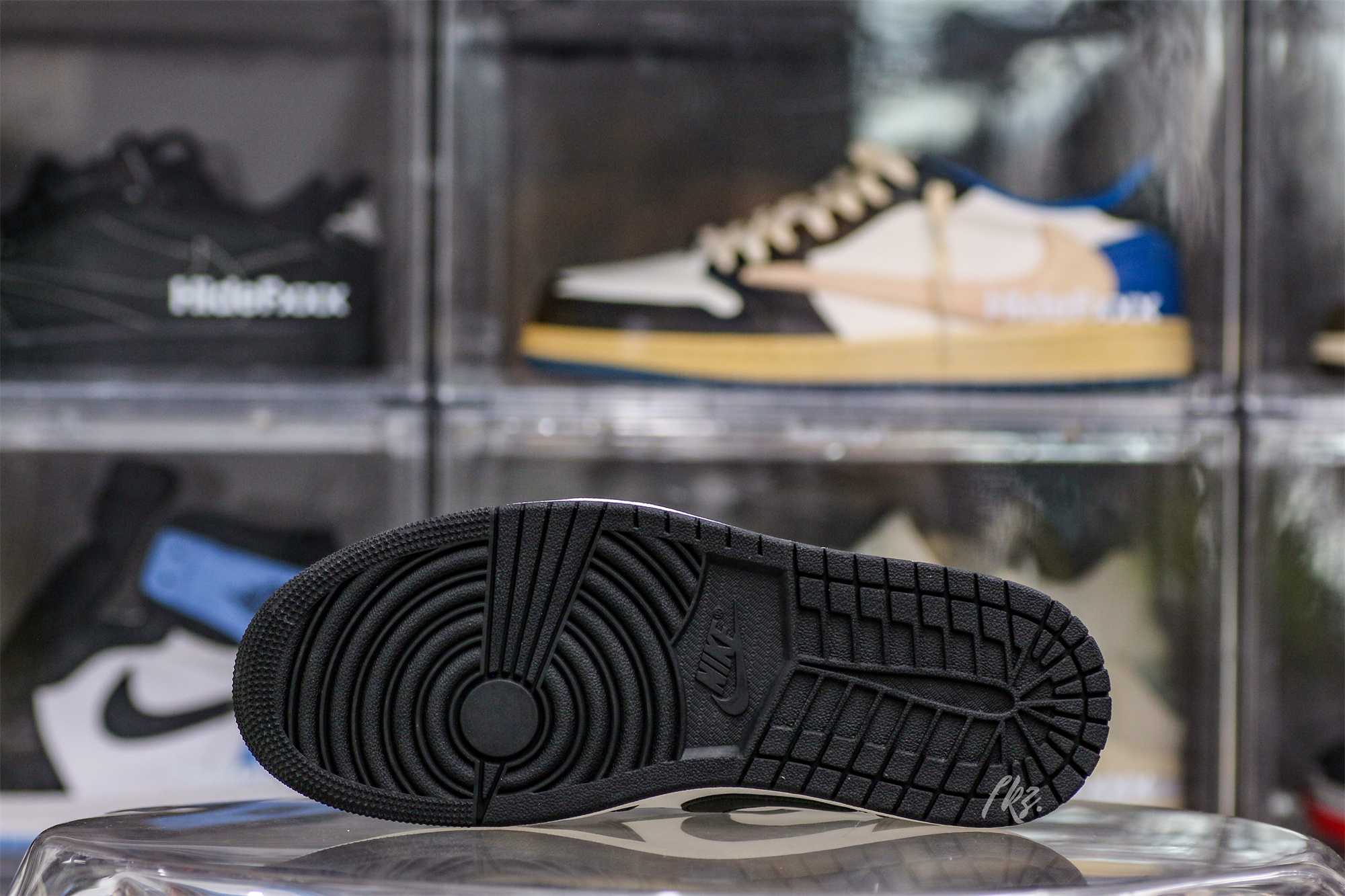 Air Jordan 1 Retro Low OG ‘Mocha’