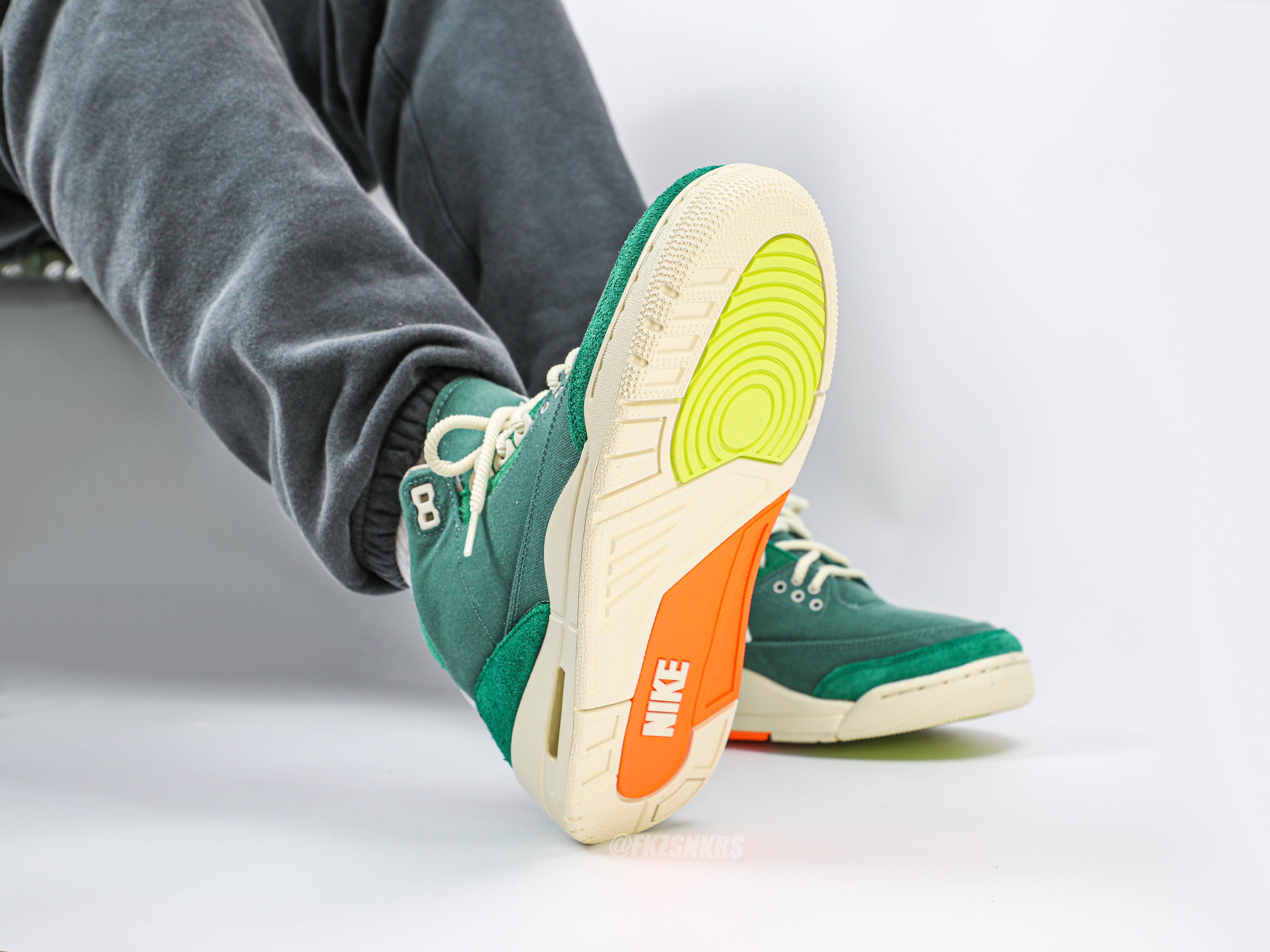 Nina Chanel Abney X Wmns Jordan 3 Retro SP Bicoastal