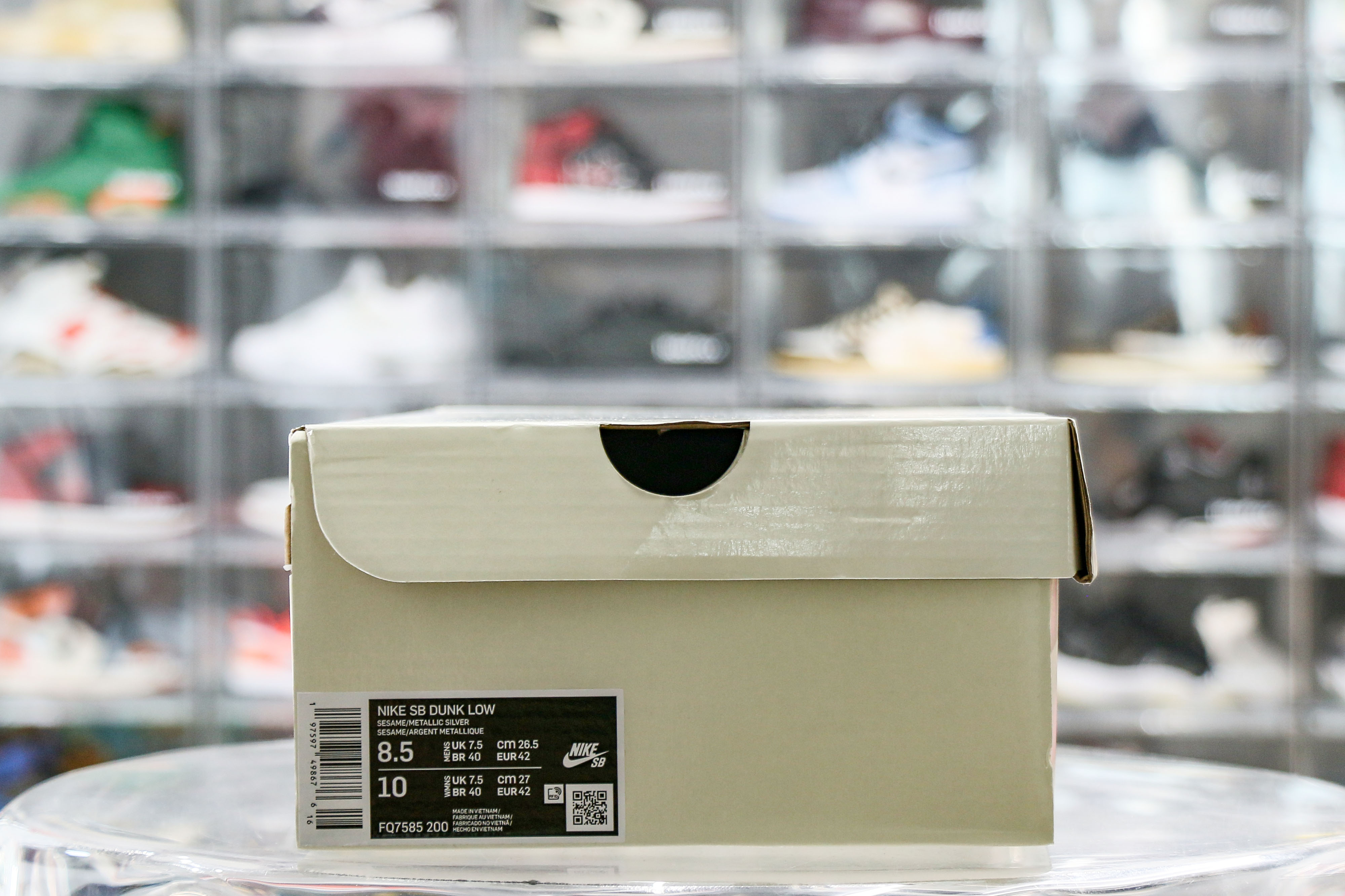 Nike SB Dunk Low Escargot