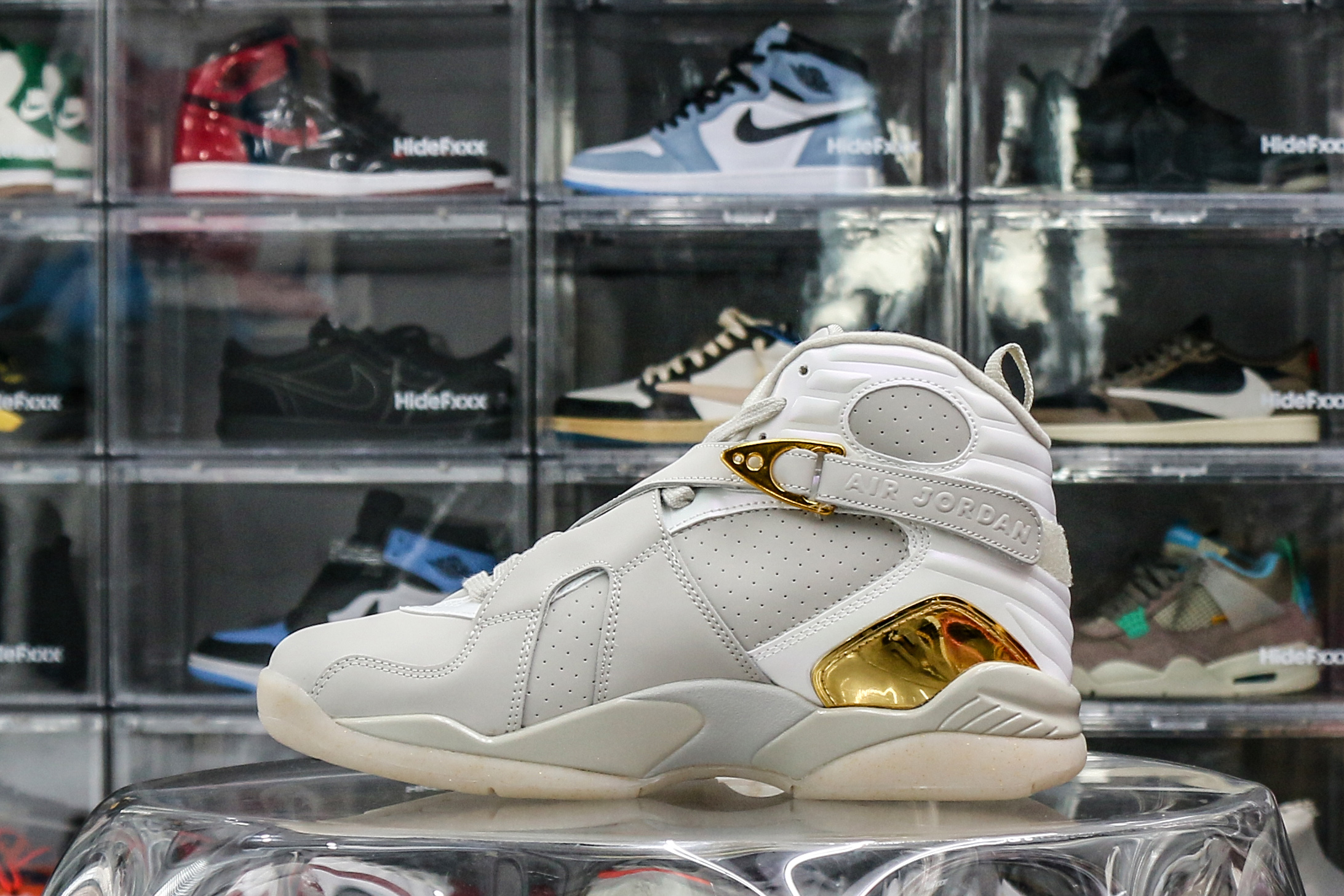 Jordan 8 Retro Champagne