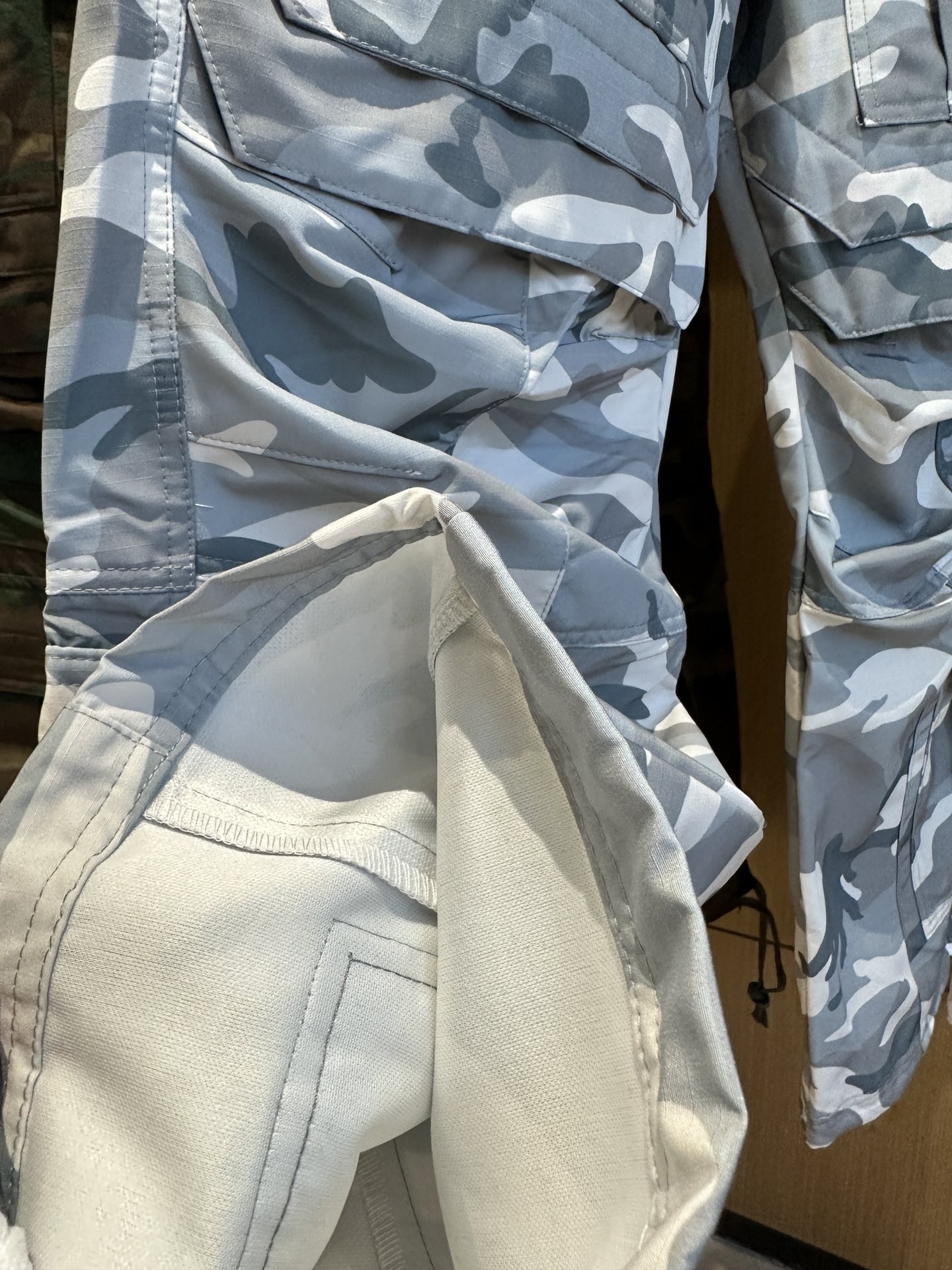 Far Archive Camo Pants