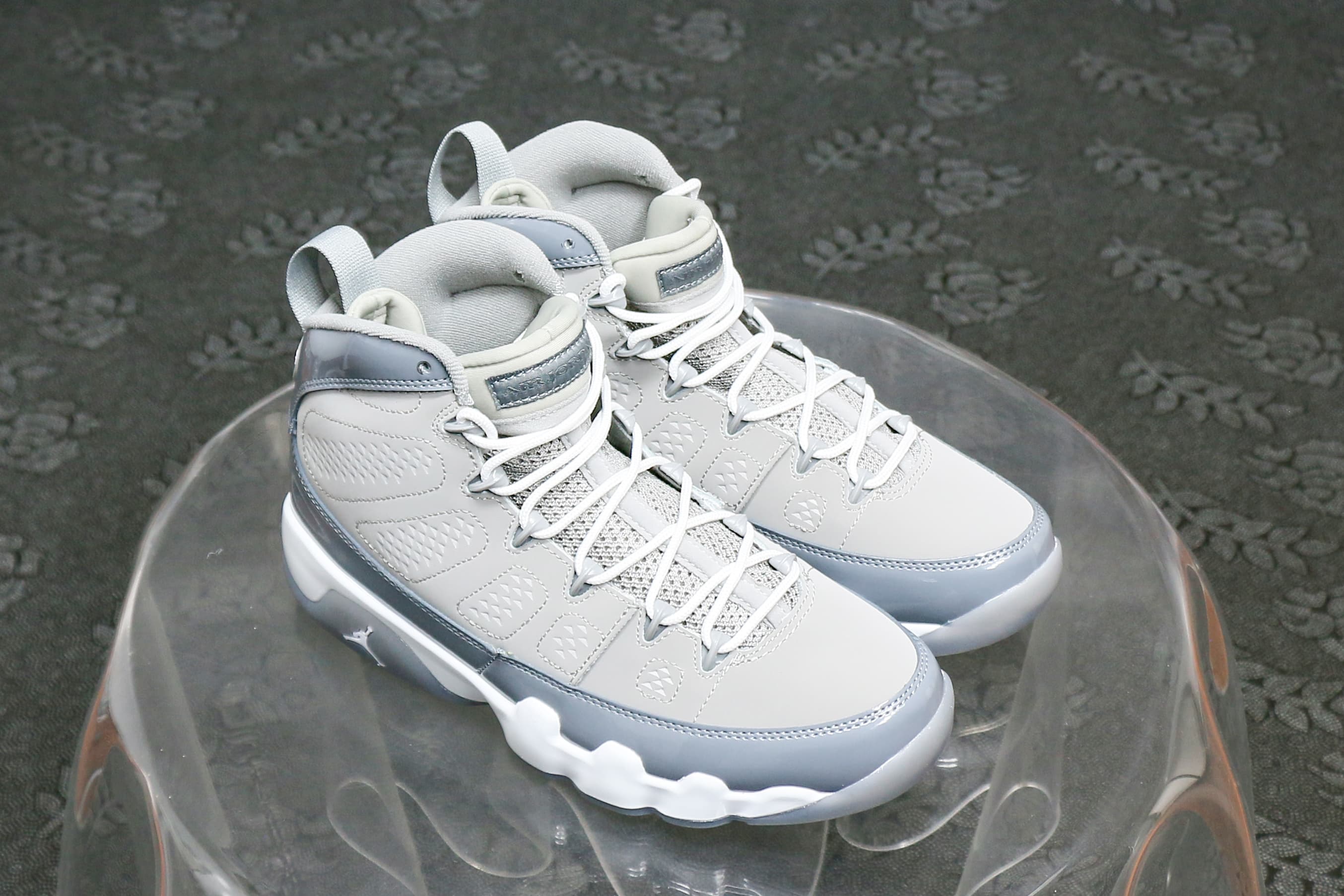 Air Jordan 9 Retro Cool Grey 2025