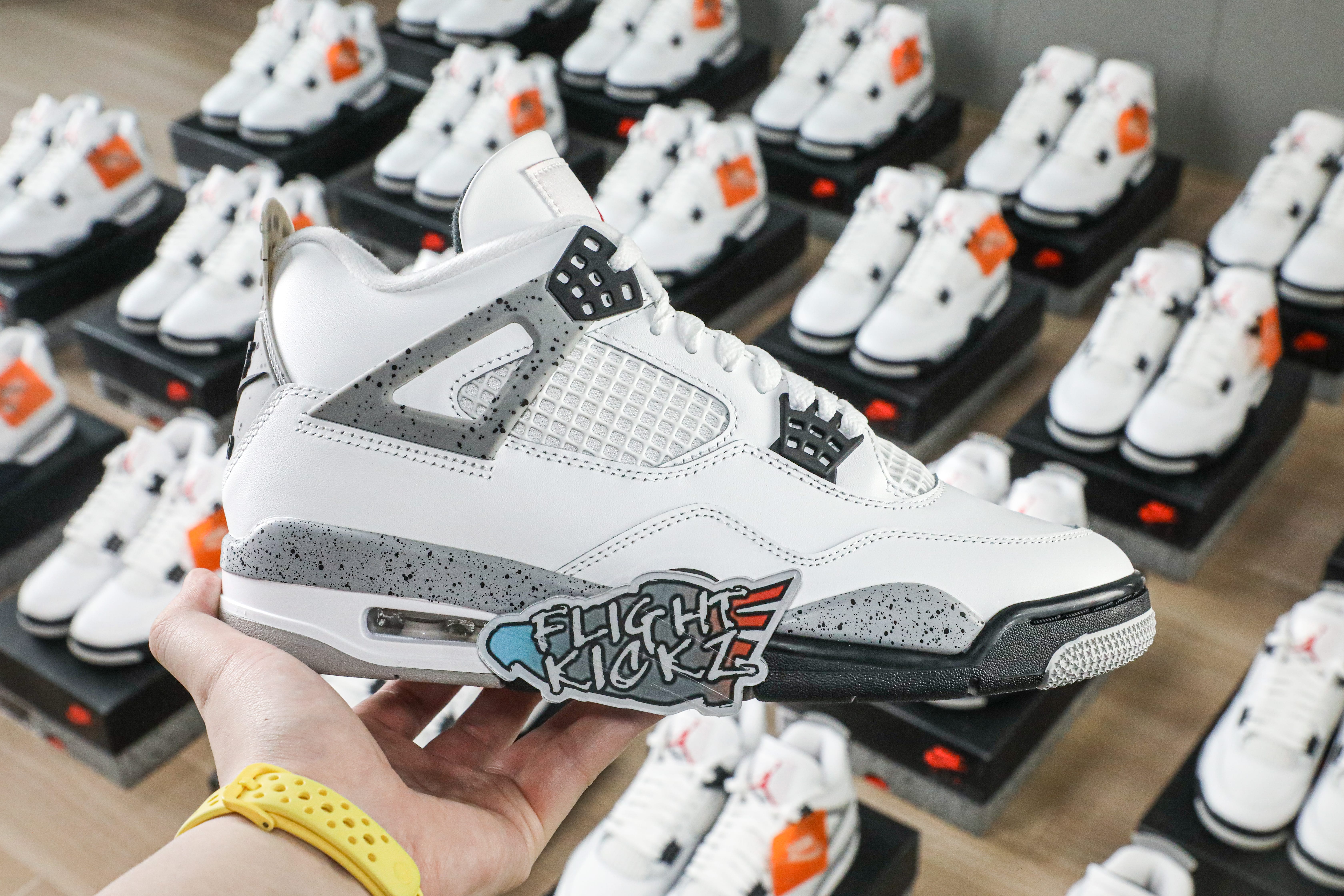 Air Jordan 4 Retro OG ‘White Cement’ 2025 (Ln5 A1)
