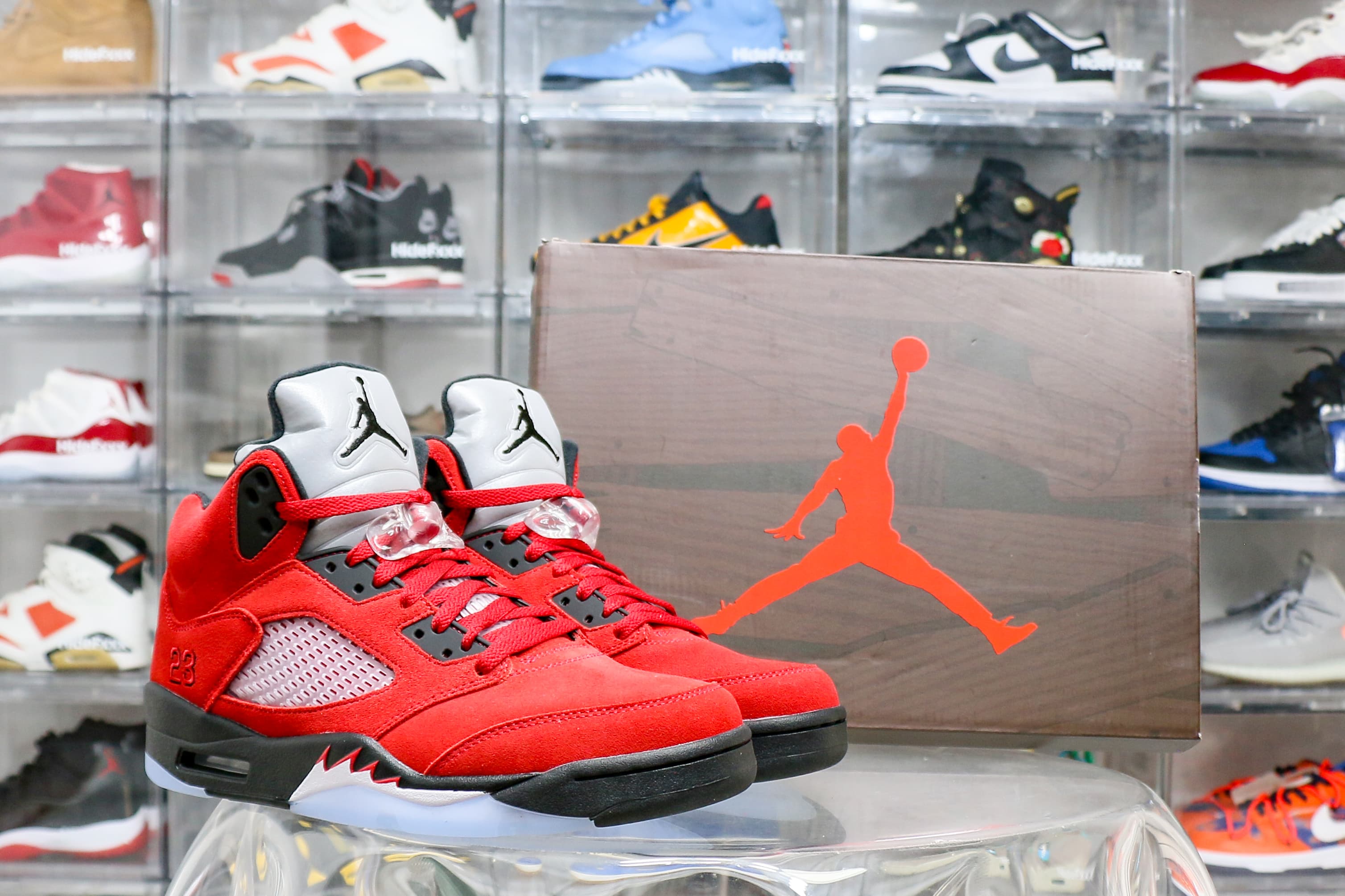 Air Jordan 5 Retro Raging Bull Red Suede