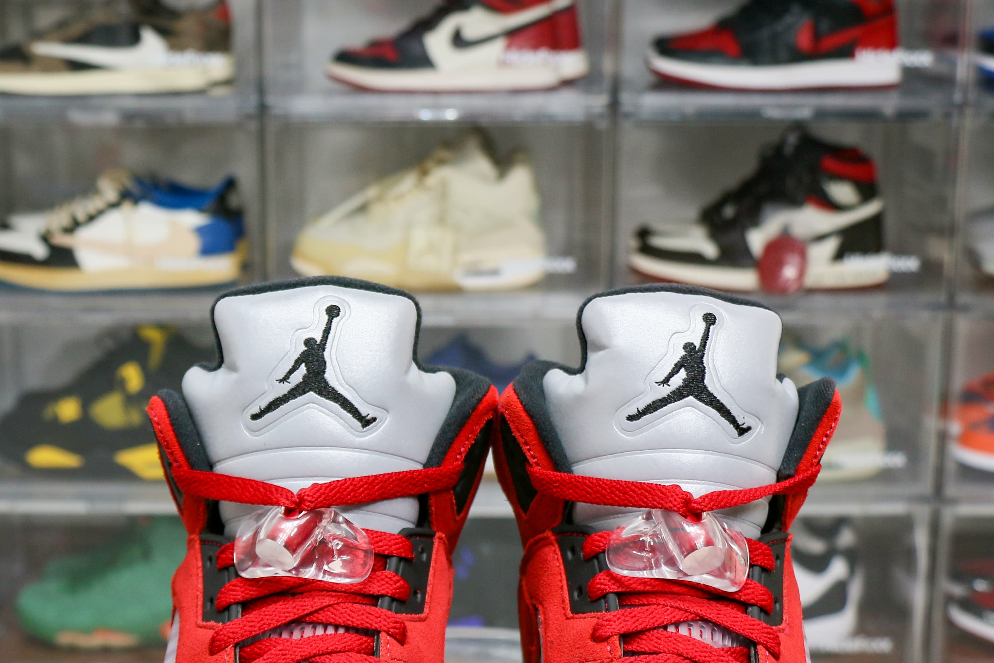 Air Jordan 5 Retro Raging Bull Red Suede