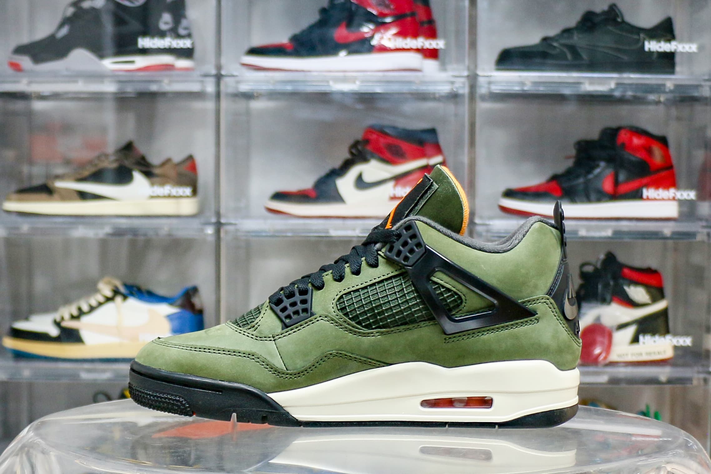 Jordan 4 Retro OG SP Undefeated 2025 (LN5 A1 Batch)