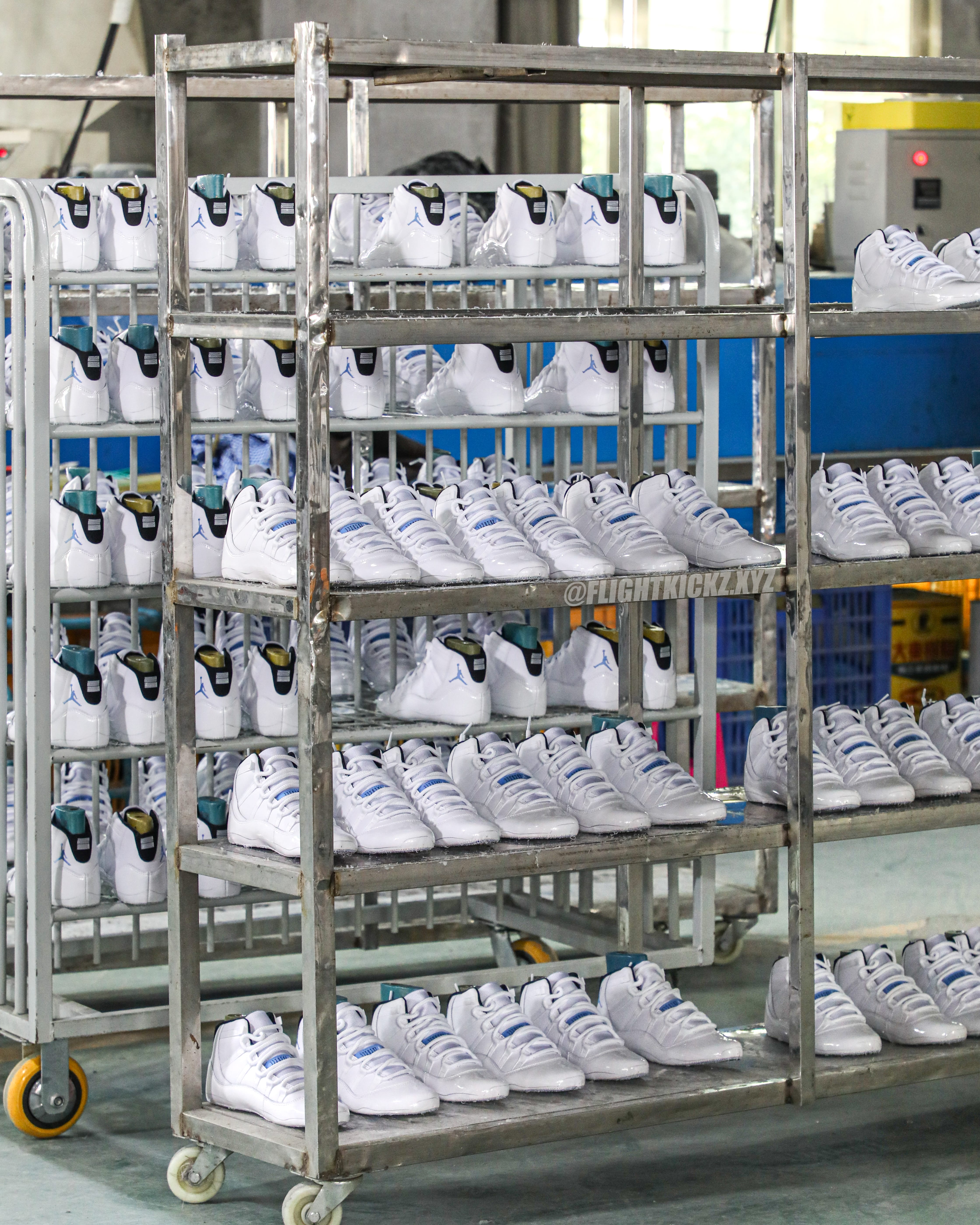 Air Jordan 11 Retro Legend Blue GS 2024 (Ln5 A1)